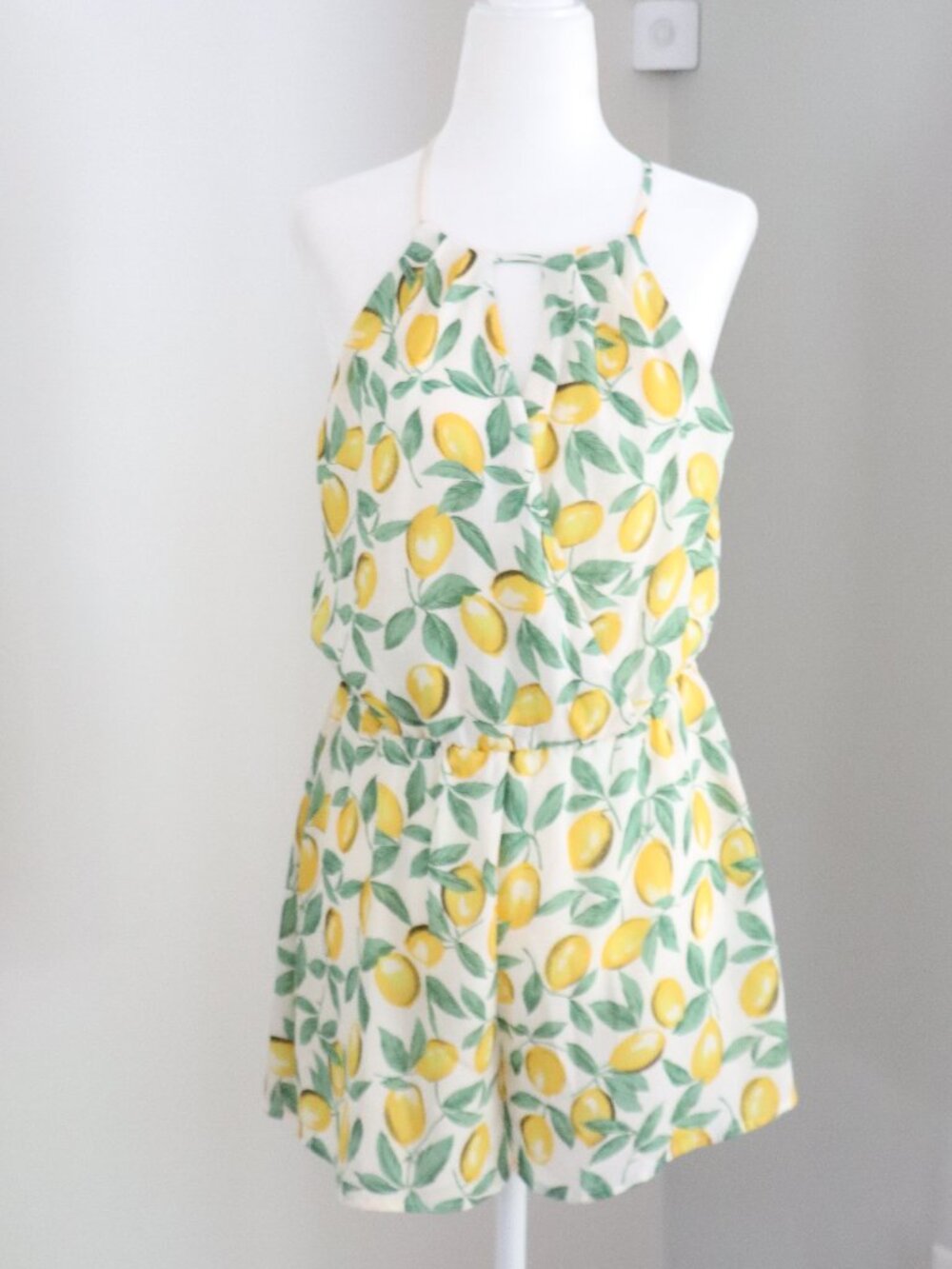 NWT Lush Boutique Lemon Print Romper Women's Small